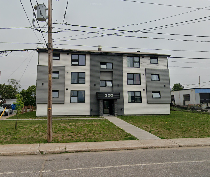 220 Av. Brochu, OMH Sept-Îles
